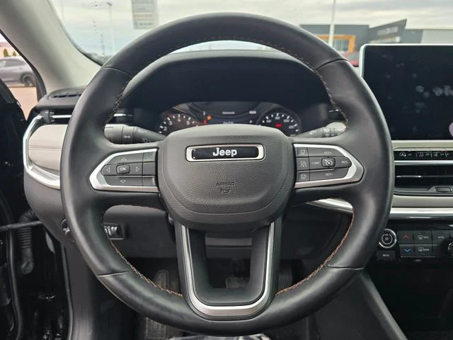 Used 2022 Black Jeep Limited image 19