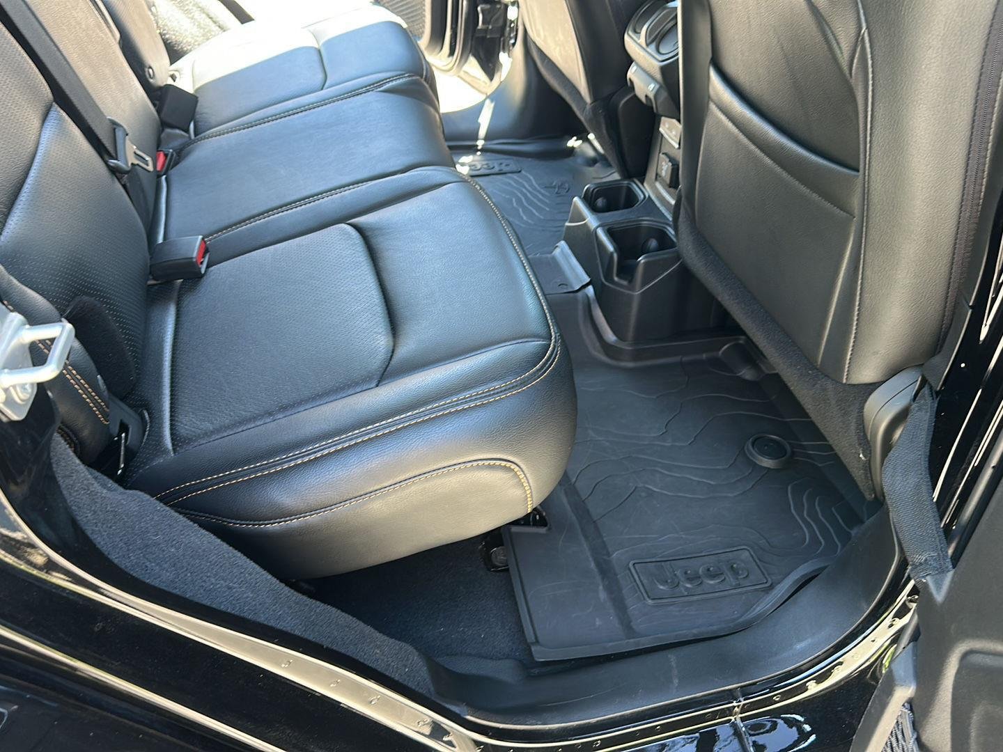 Used 2024 Black Clearcoat Jeep Sahara image 28
