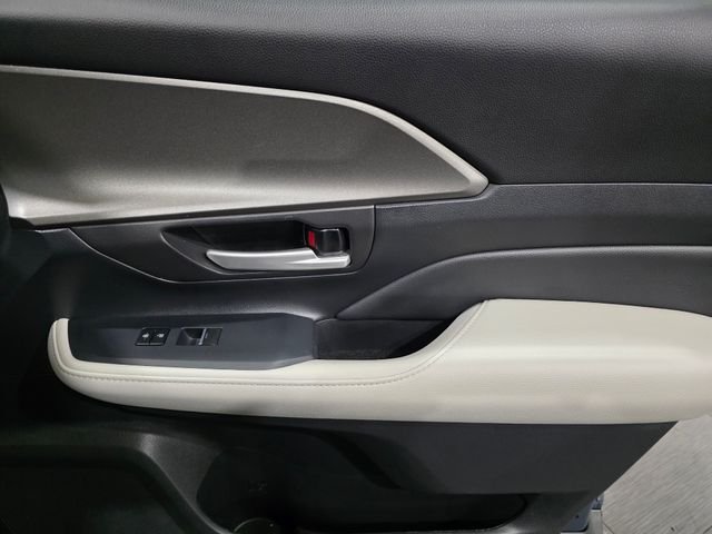 Used 2026 White Toyota XLE image 13