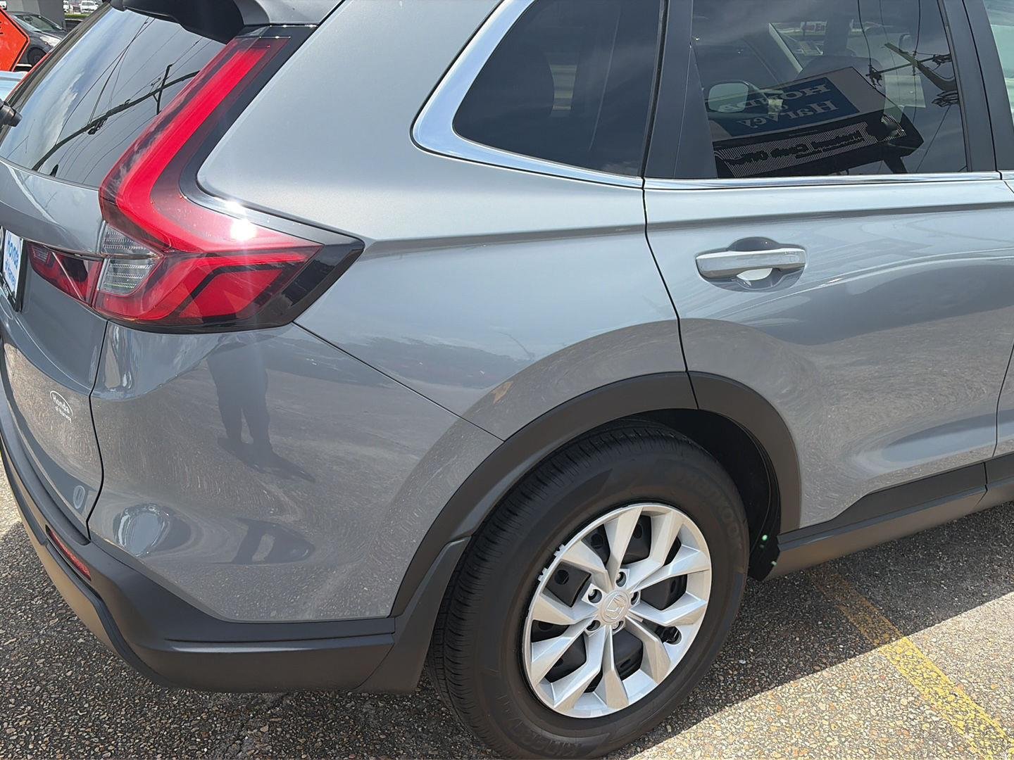 Used 2026 Urban Gray Pearl Honda LX image 4