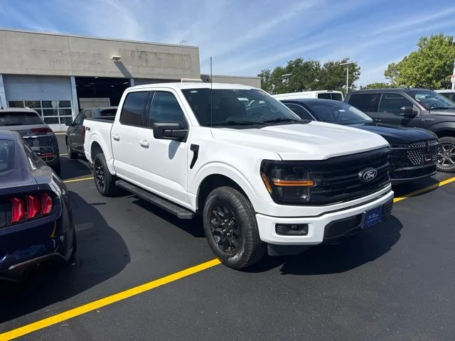 Used 2025 White Ford XLT image 1