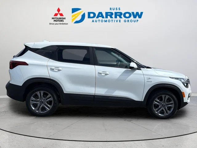 Certified Used 2022 White Kia LX image 6