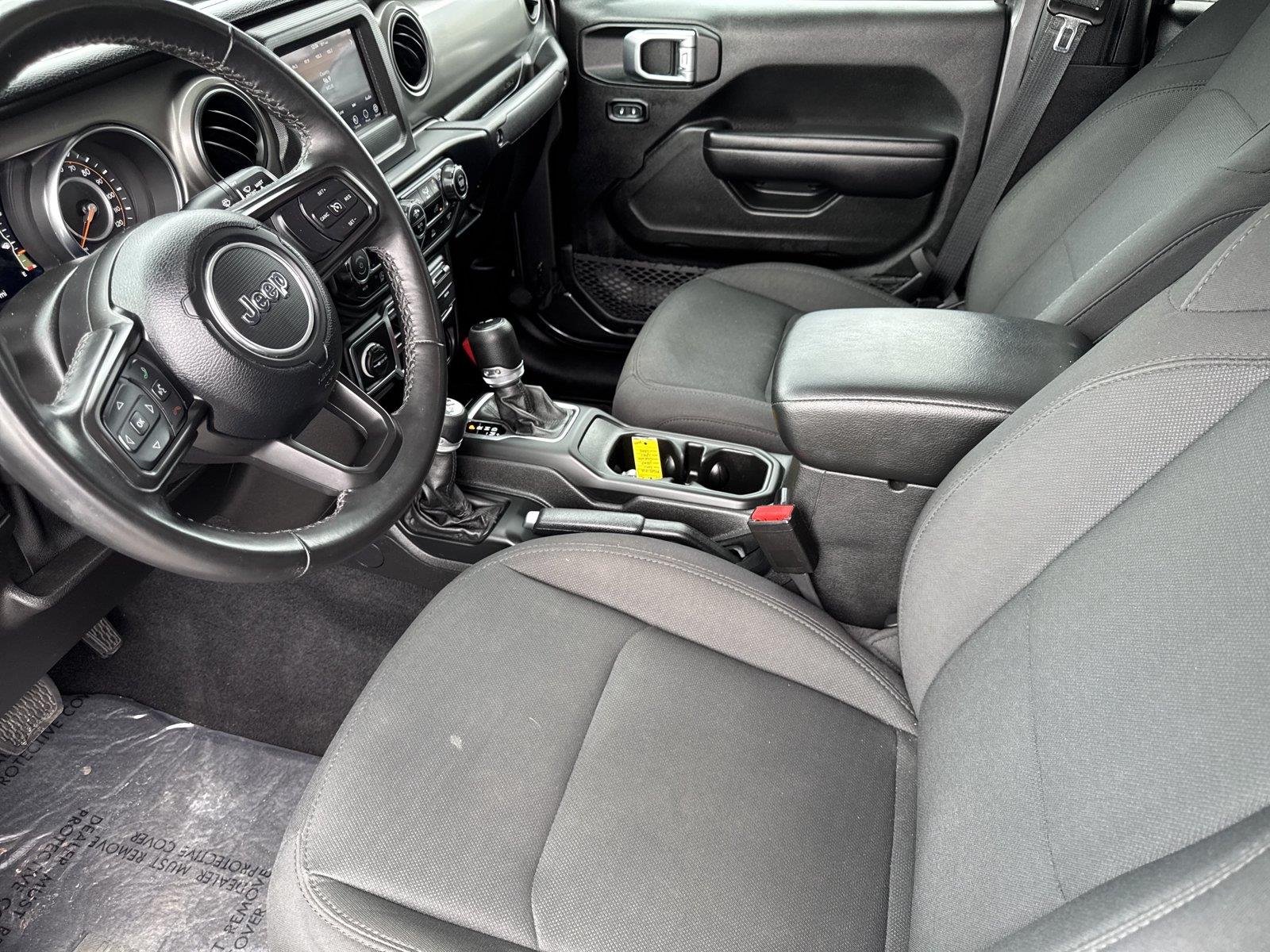 Used 2021 Granite Crystal Metallic Clearcoat Jeep Sport S image 10