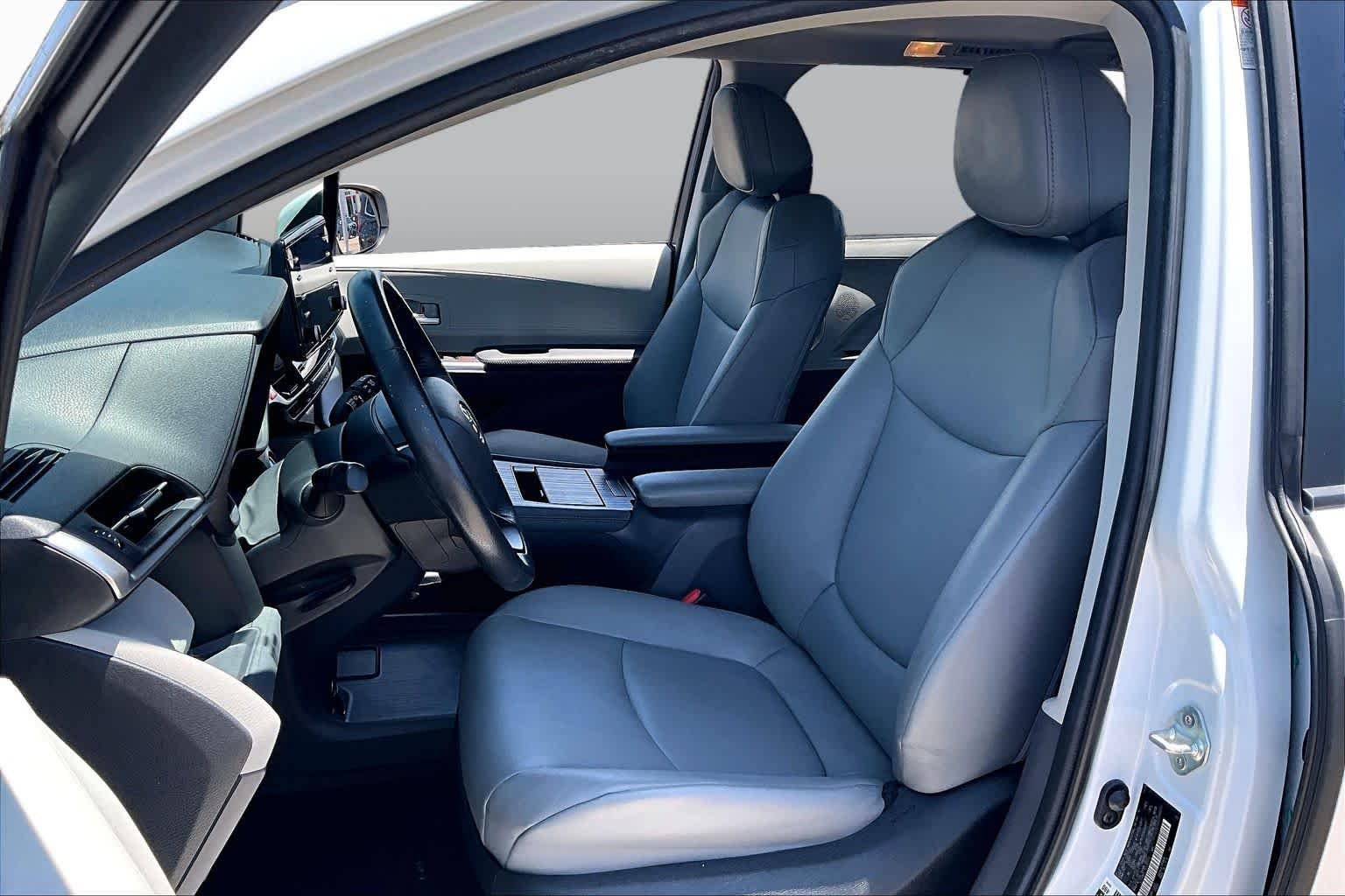 Used 2024 Wind Chill Pearl Toyota XLE image 8