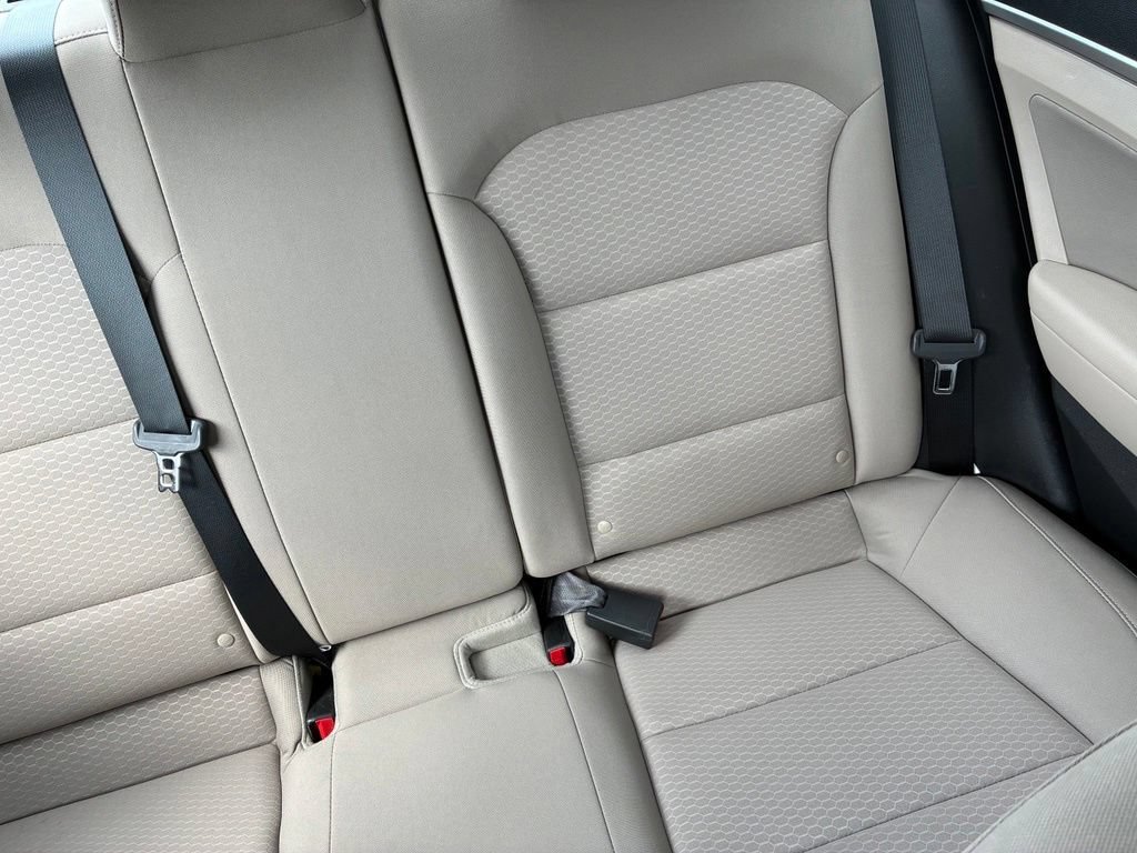 2020 Hyundai Elantra Value Edition - Photo 15