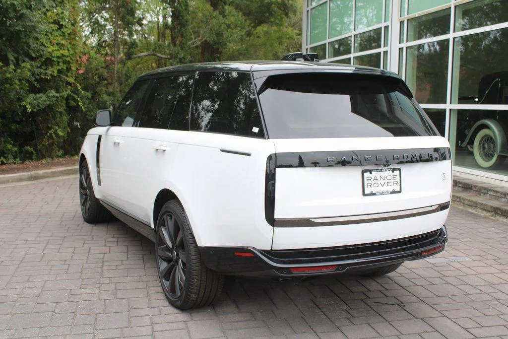 New 2024 Ostuni Pearl White Land Rover SV image 13