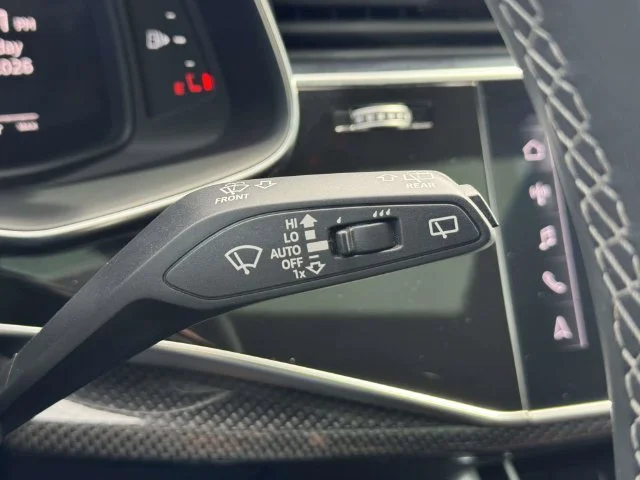 Used 2023 White Audi 4.0T Premium Plus image 33