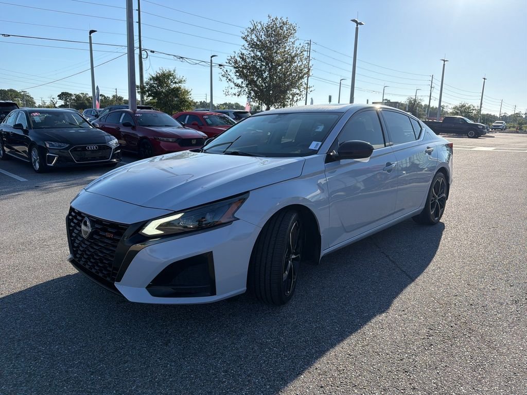 Used 2023 Gray Nissan 2.5 SR image 3