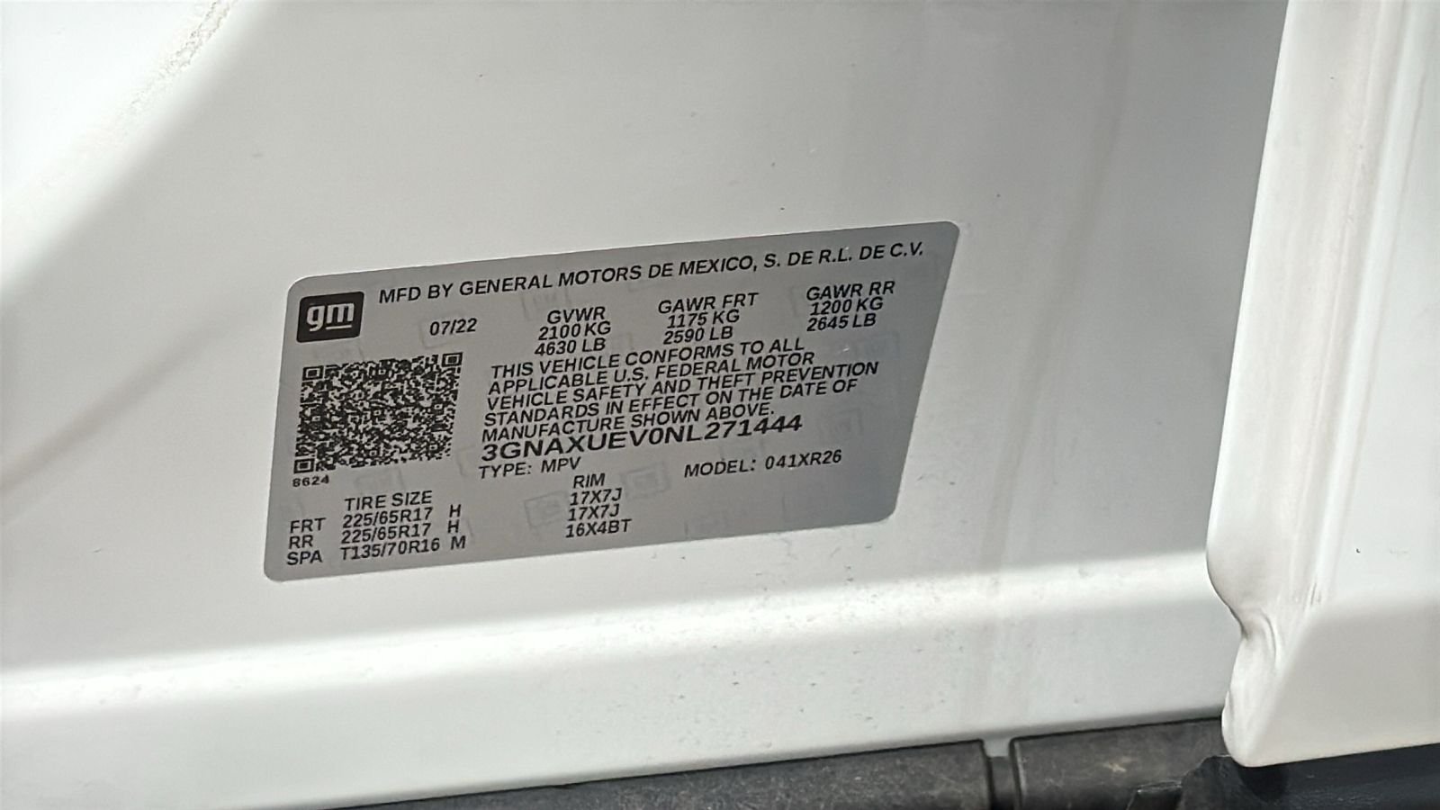 Used 2022 White Chevrolet LT image 31