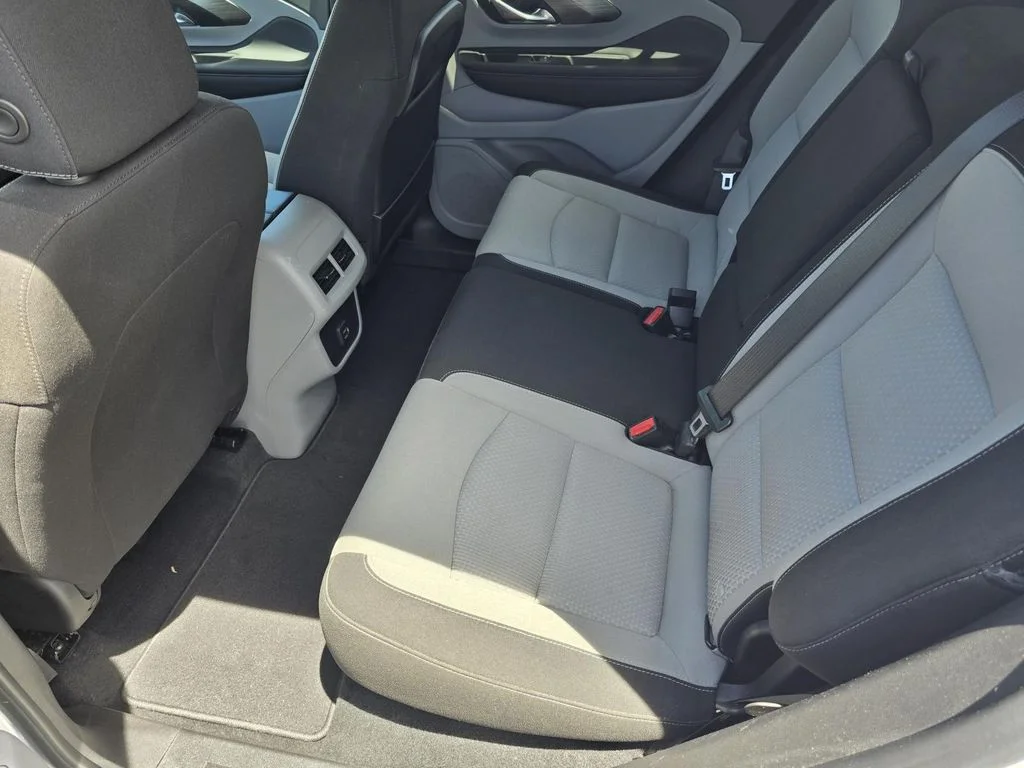 Used 2023 Summit White GMC SLE image 10