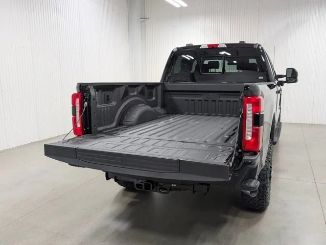 New 2026 Agate Black Metallic Ford F-250® Lariat® image 57
