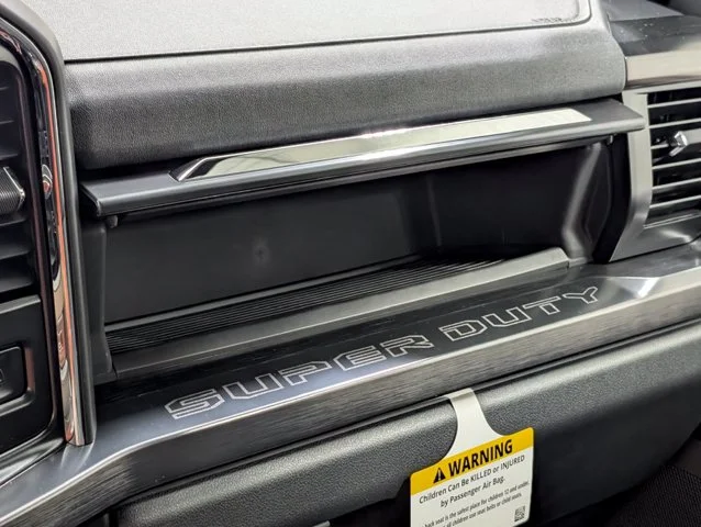 New 2027 Oxford White Ford F-350® Lariat® image 53