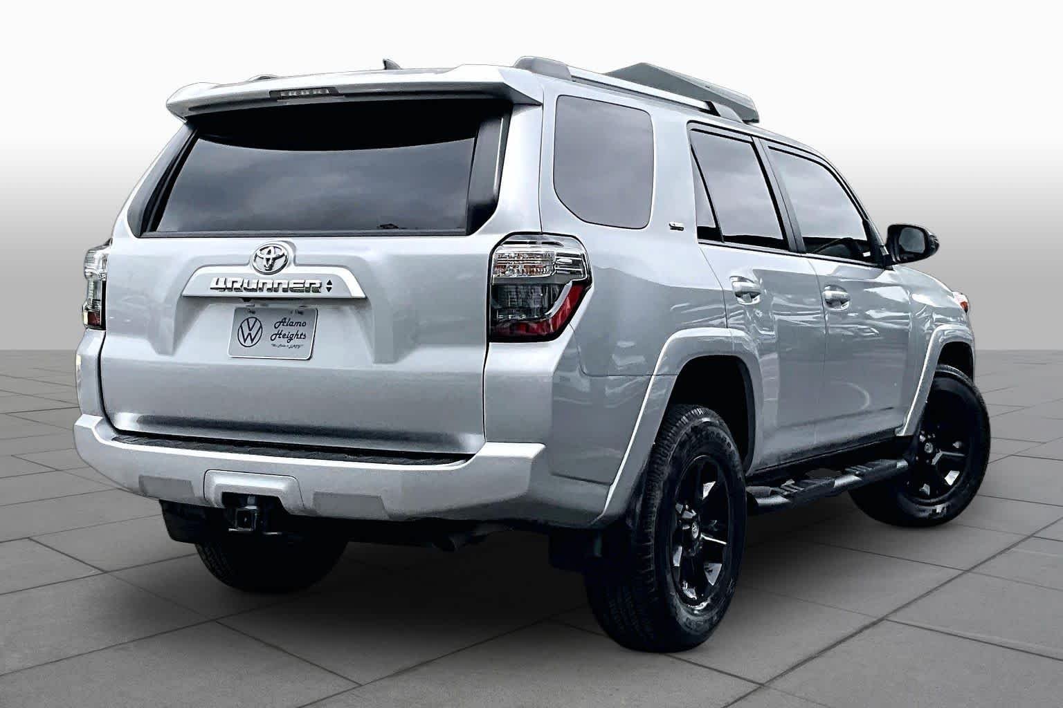 Used 2024 Classic Silver Metallic Toyota SR5 image 12