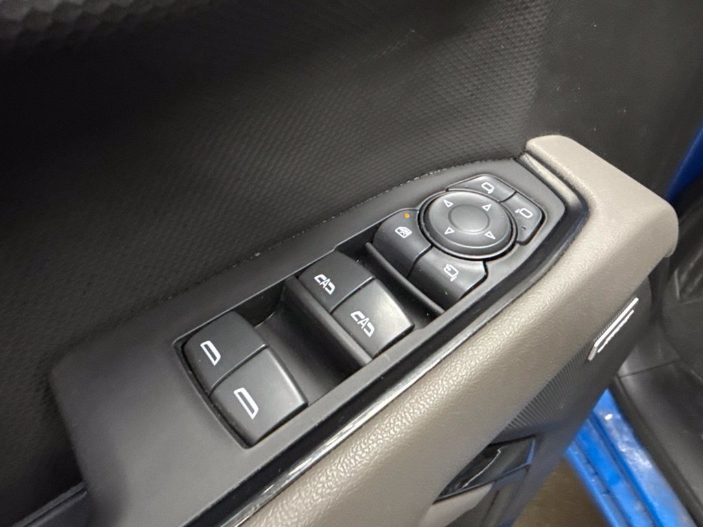 Used 2022 Gray Chevrolet ZR2 image 21