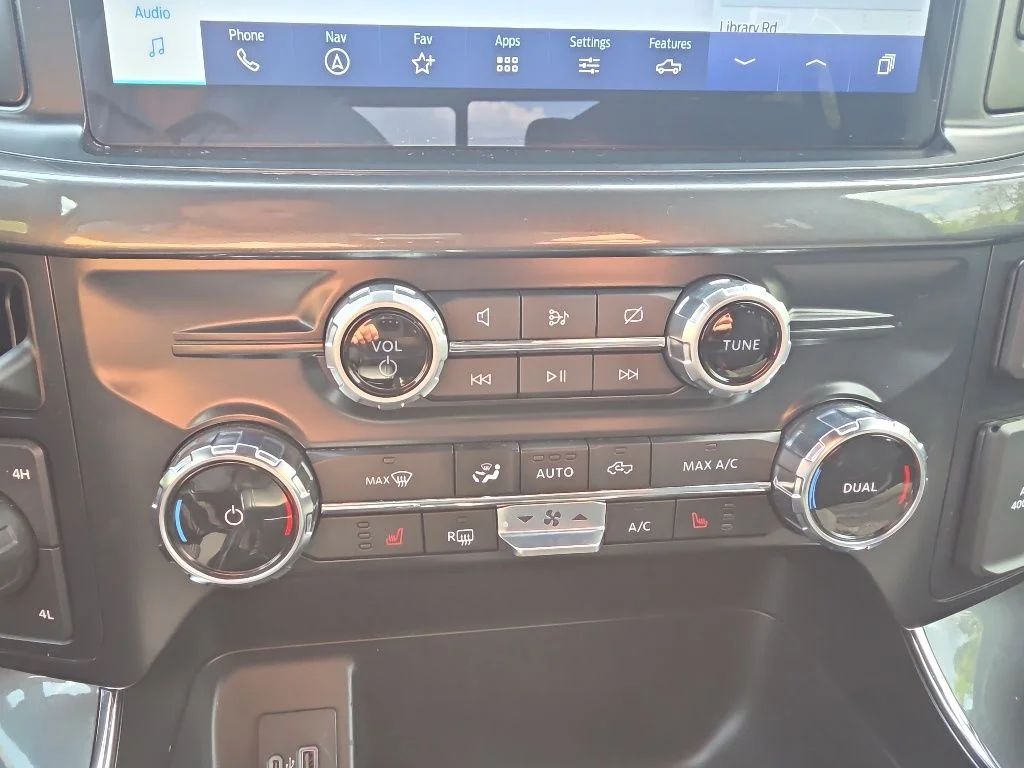 Used 2023 Black Ford XLT image 22