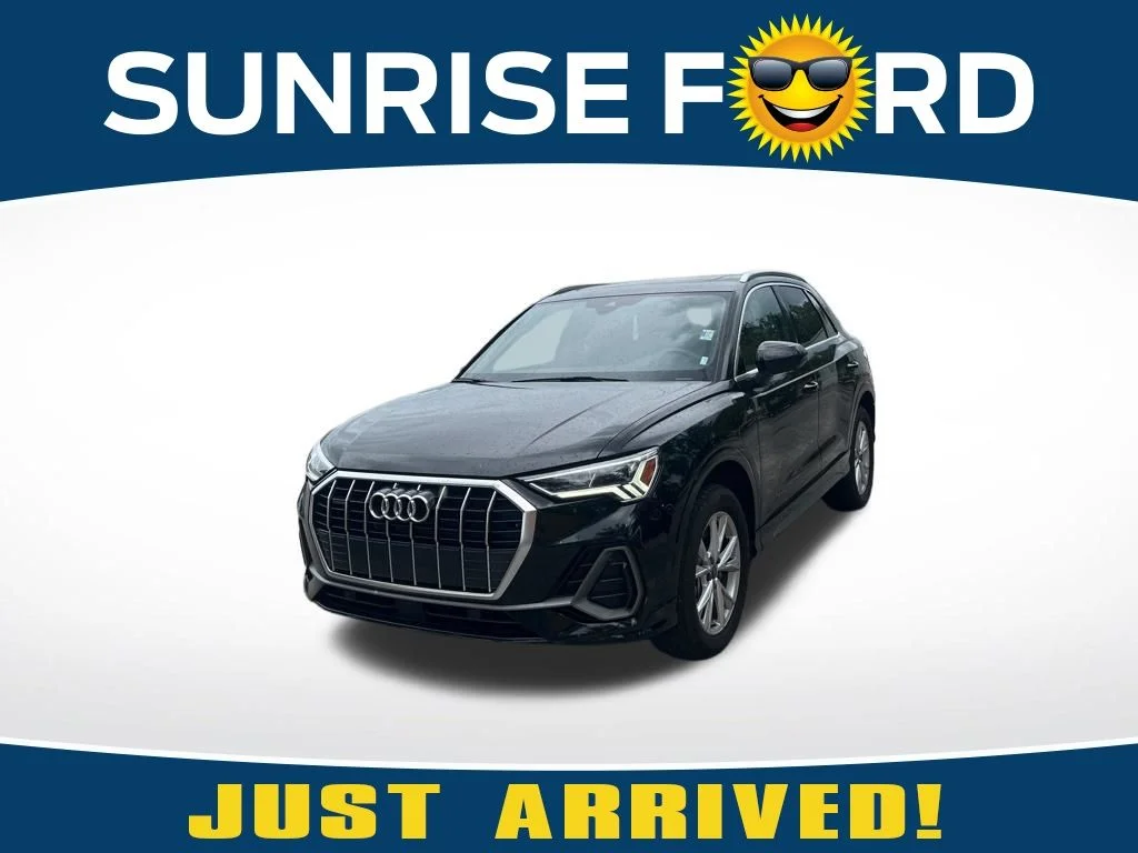 Certified Used 2025 Mythos Black Metallic Audi Premium image 1