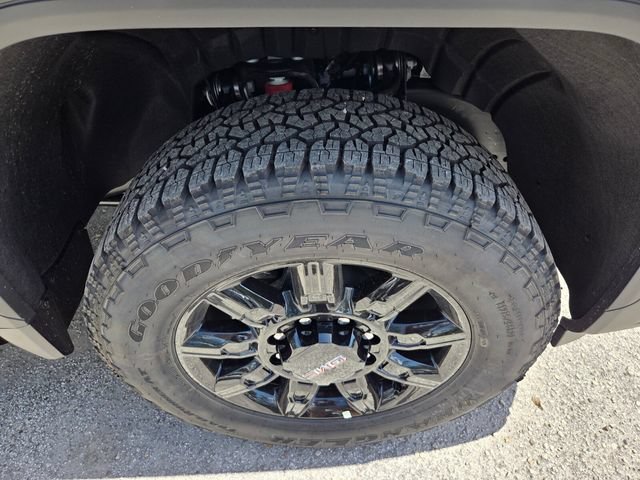 2026 GMC Sierra 2500HD AT4 - Photo 32