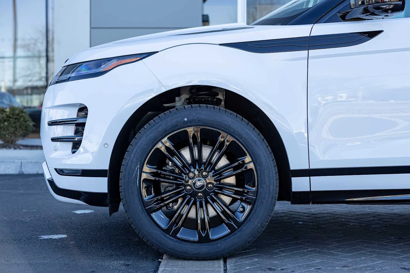 2026 Land Rover Range Rover Evoque Dynamic SE - Photo 9