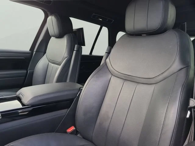 Used 2023 Black Land Rover SE image 22
