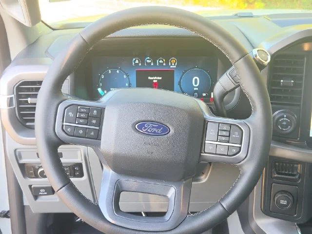 New 2026 Avalanche Ford XLT image 15
