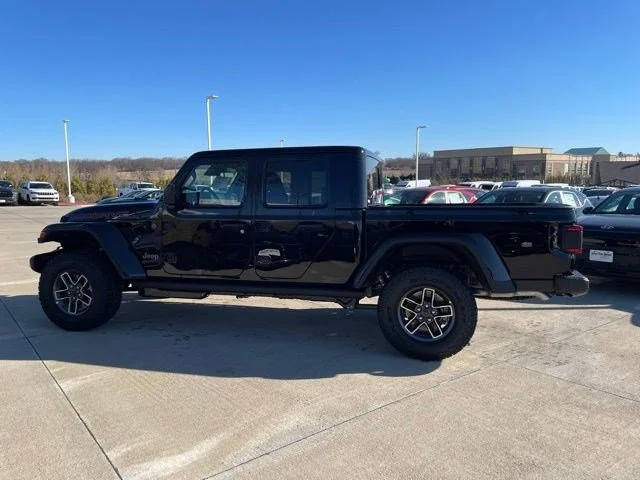 2026 Jeep Gladiator Mojave Auto's photo
