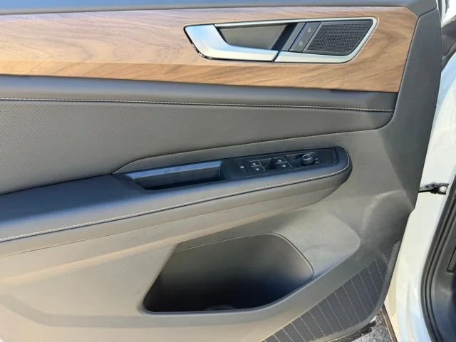 2026 Volkswagen Atlas SE - Photo 12