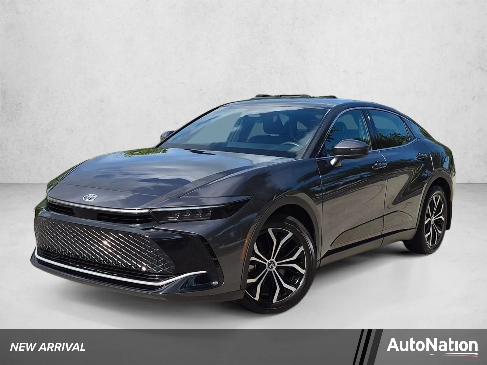 Used 2023 Magnetic Gray Metallic Toyota Limited image 1