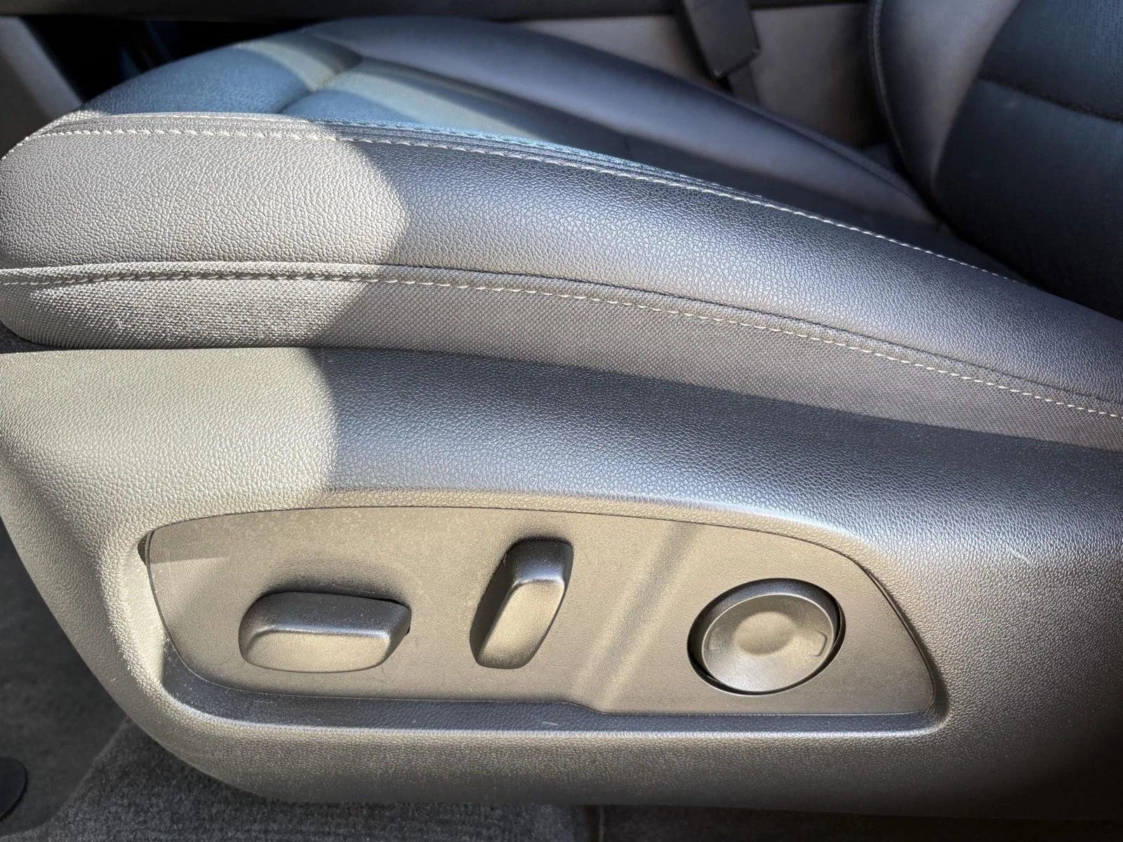 Used 2025 Sterling Gray Metallic Chevrolet AWD LT image 11