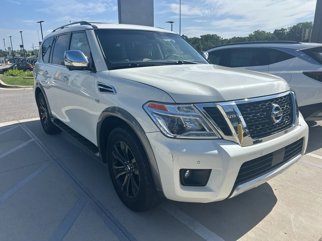 Used 2017 Pearl White Nissan Platinum image 3