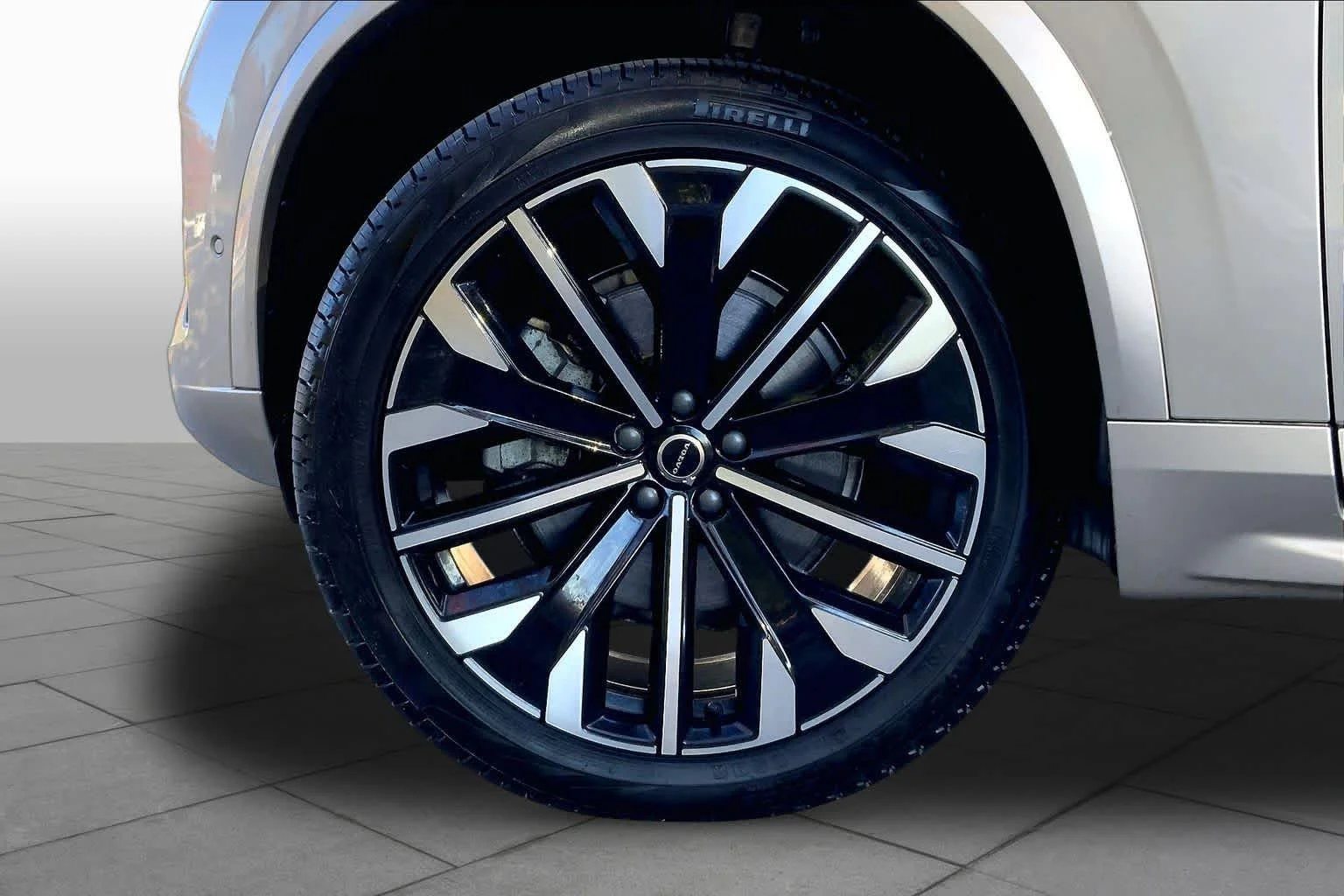 Used 2026 Bright Dusk Metallic Volvo Ultra image 10