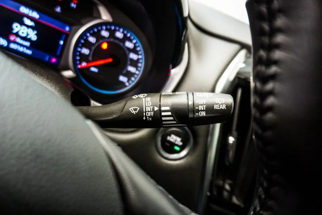 Used 2021 White Chevrolet LT image 18