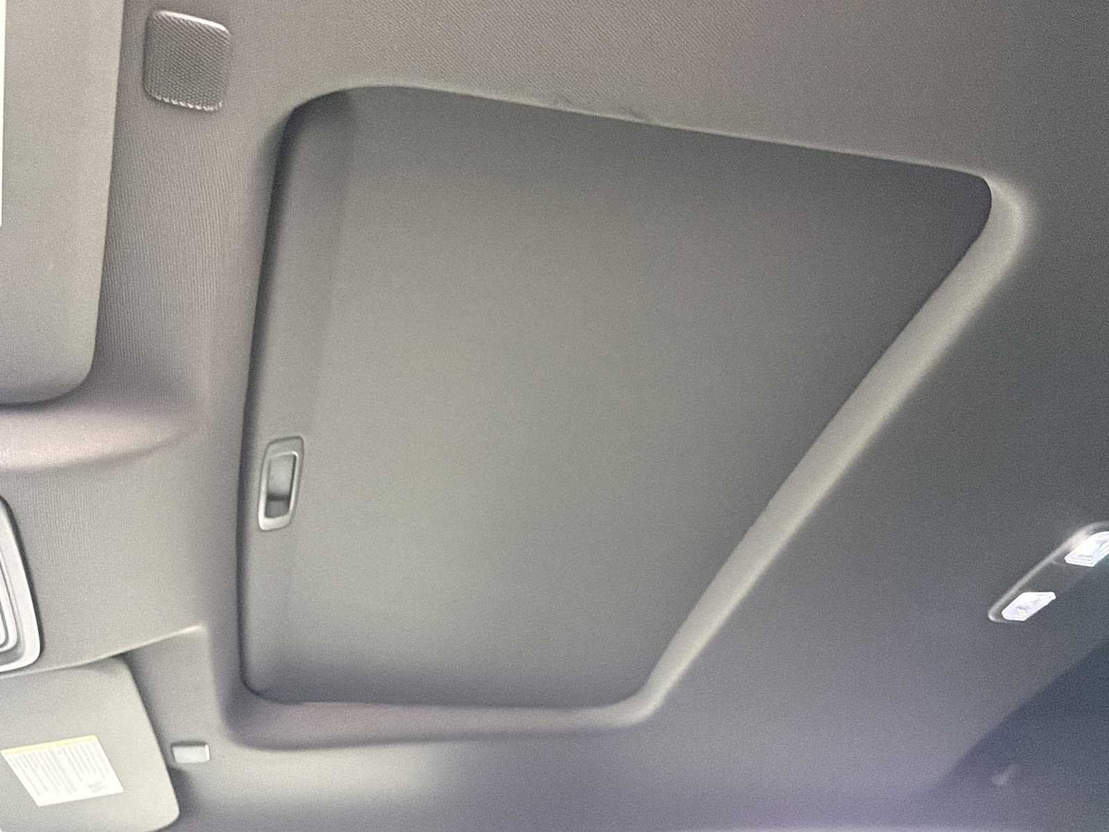 New 2026 Summit White GMC Elevation image 31
