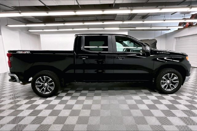 Used 2023 Black Chevrolet LT image 15