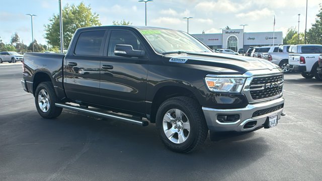 2022 RAM 1500 Big Horn/Lone Star 4x4 Crew Cab 5'7's photo