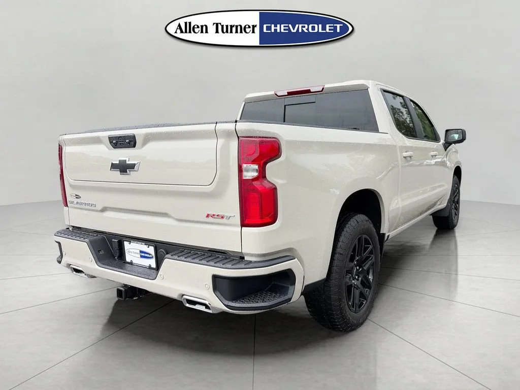 New 2026 White Sands Chevrolet RST image 4
