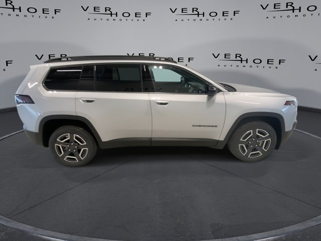 New 2026 Silver Zynith Clear-Coat Exterior Paint Jeep Limited image 9