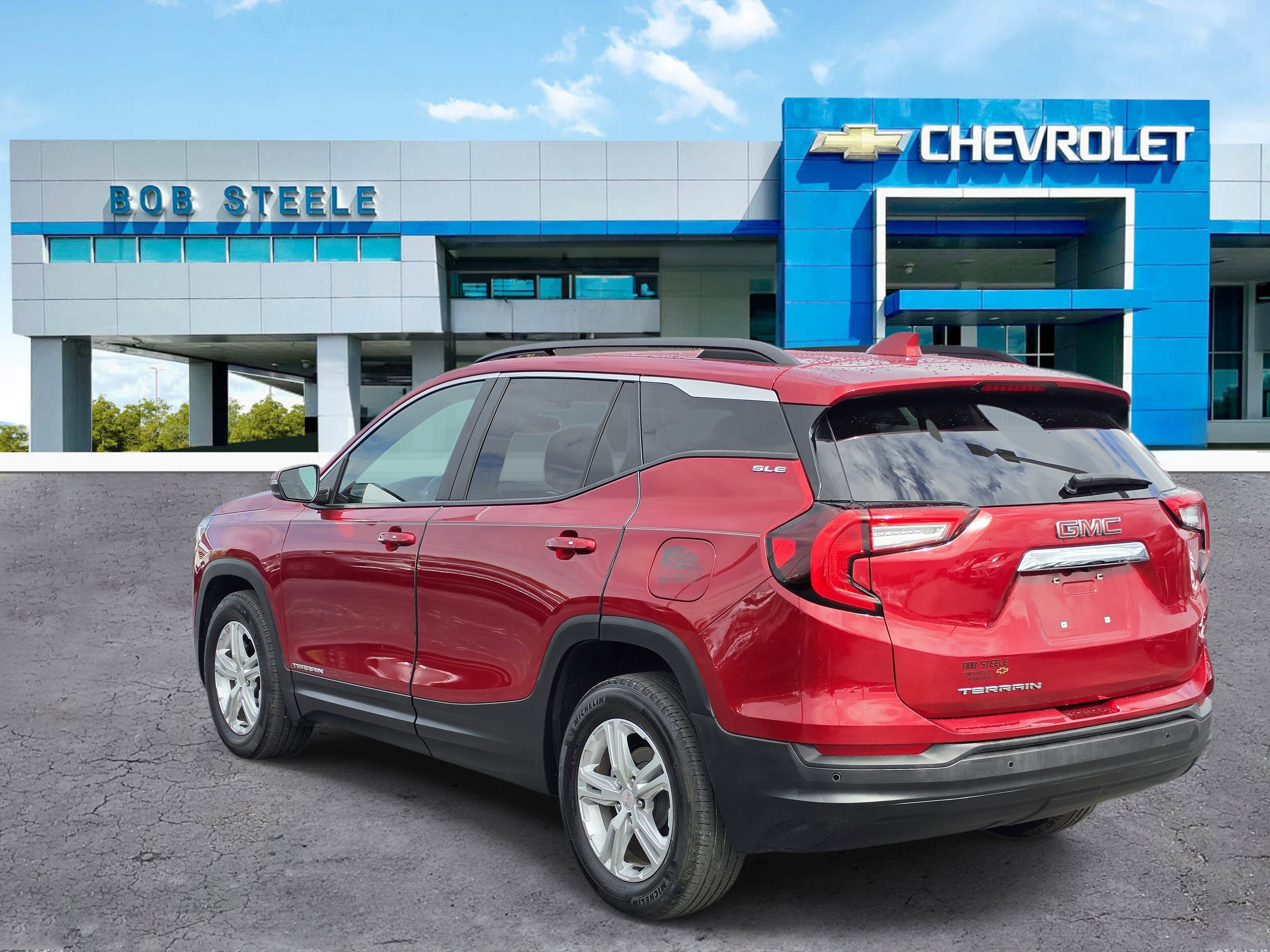 Certified Used 2024 Volcanic Red Tintcoat GMC SLE image 4