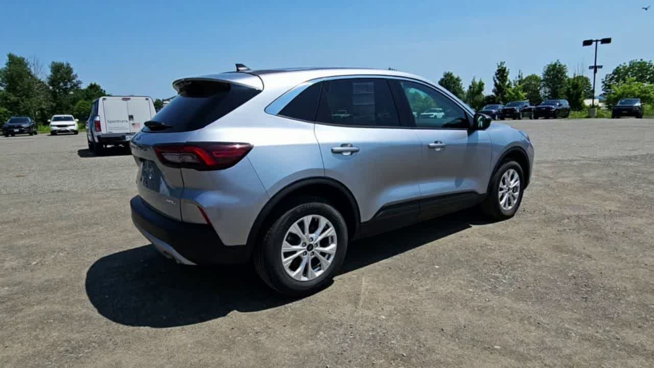 Used 2024 Iconic Silver Ford Active image 8