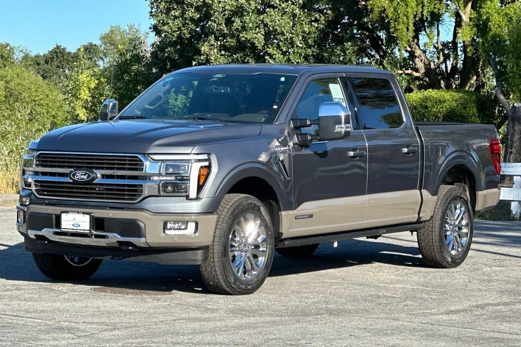 New 2026 Gray Metallic Ford King Ranch® image 8