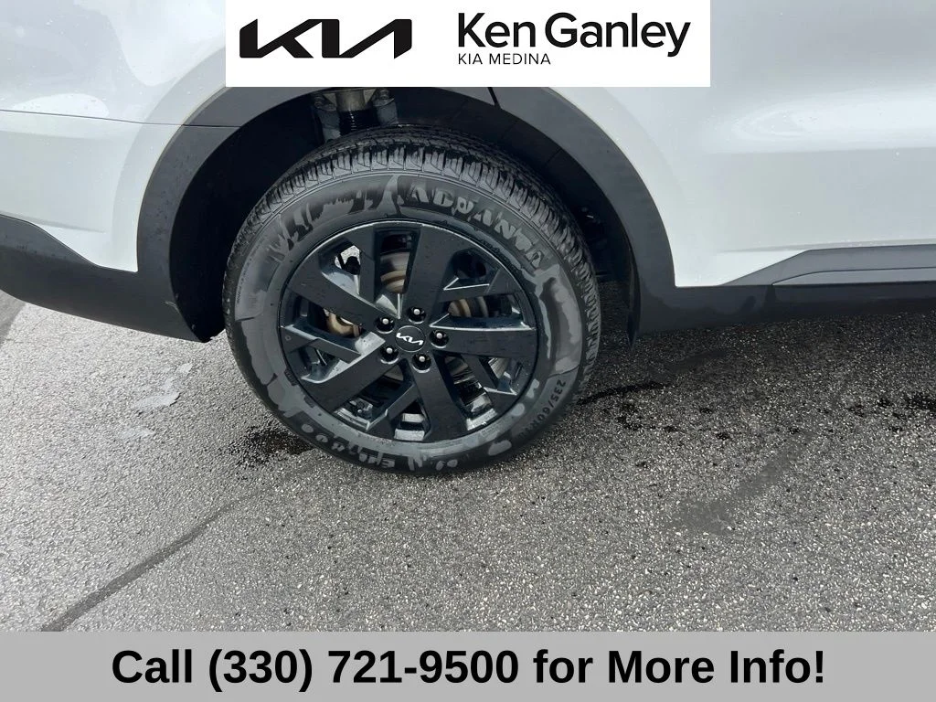 Certified Used 2022 White Kia S image 22
