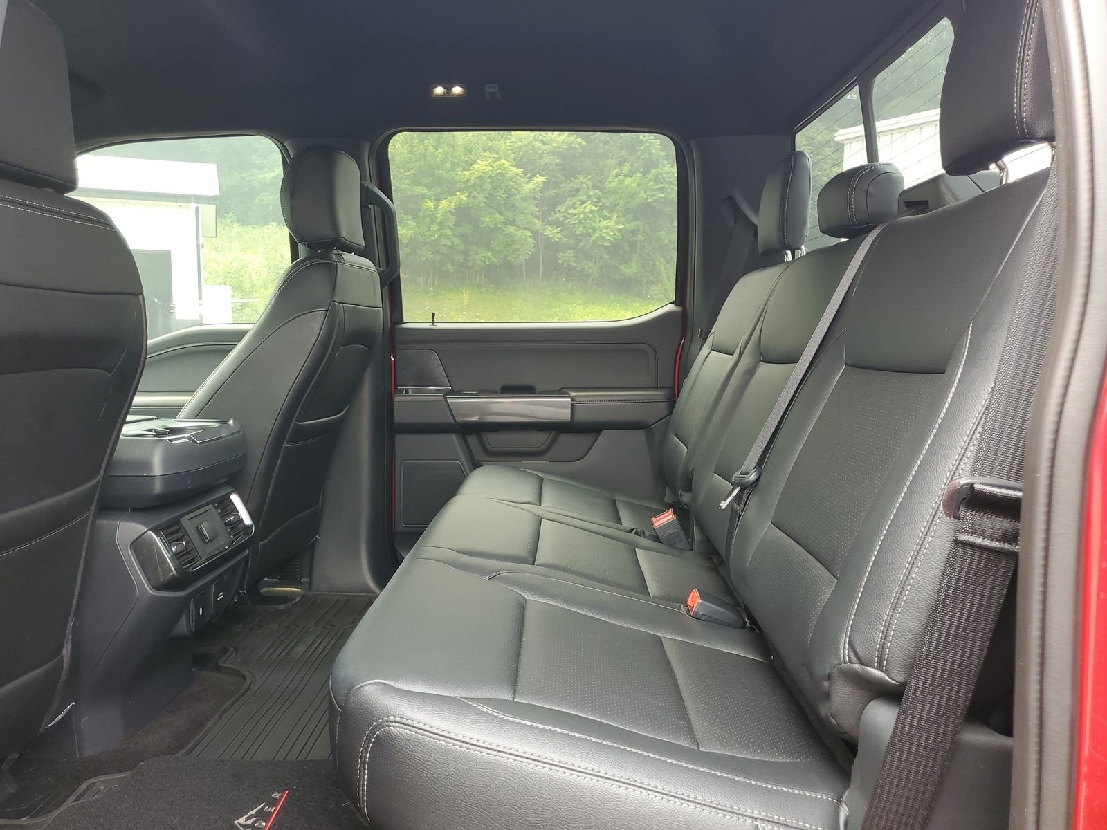 Used 2021 Red Ford XLT image 25