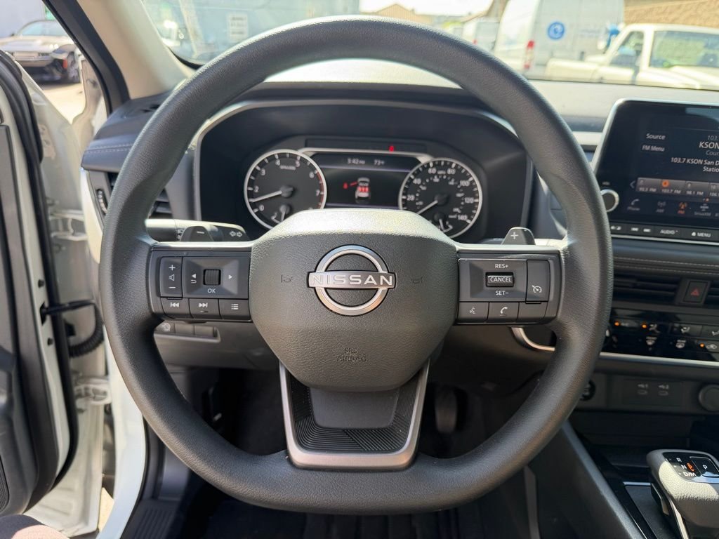 Used 2025 White Nissan S image 18