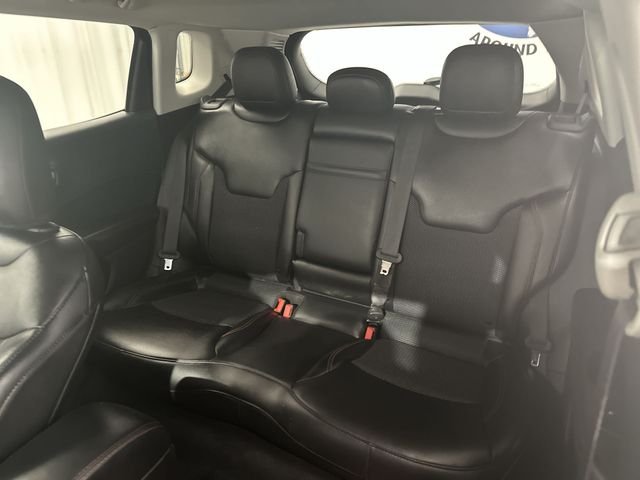 Used 2019 Black Jeep Trailhawk image 26