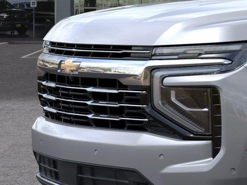 2026 Chevrolet Suburban LT - Photo 13