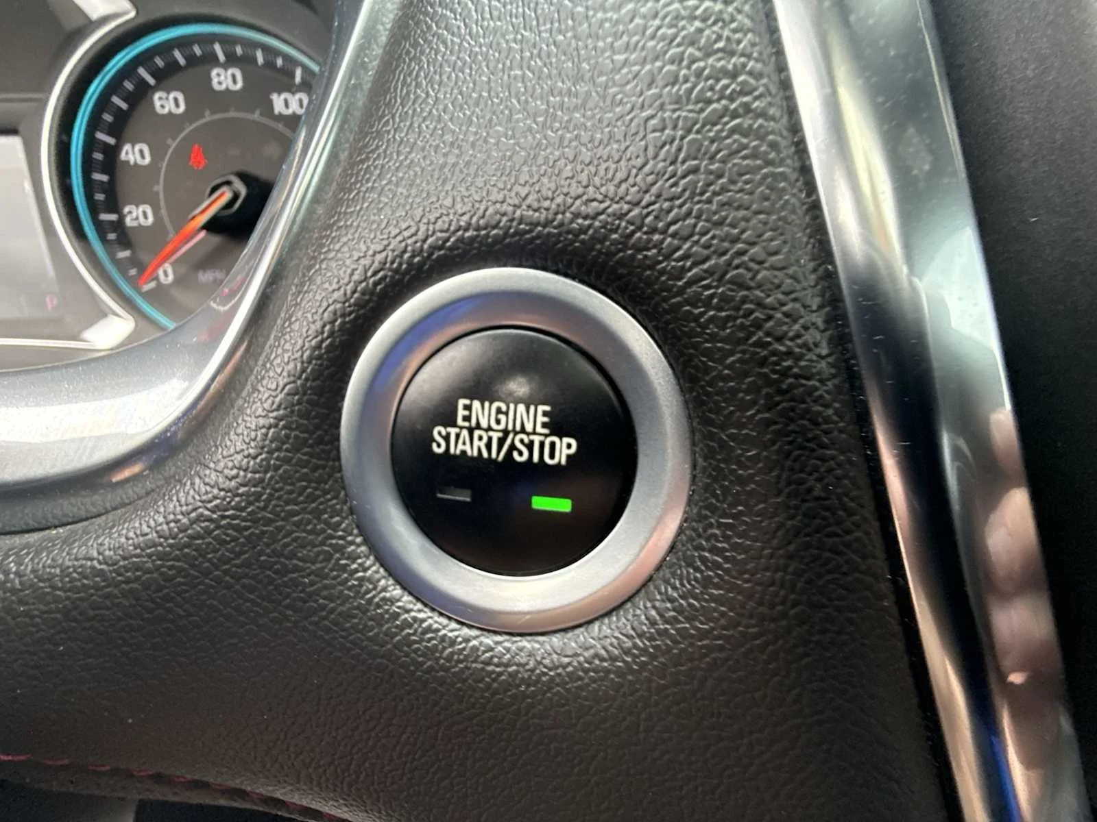 2023 Chevrolet Traverse RS - Photo 17