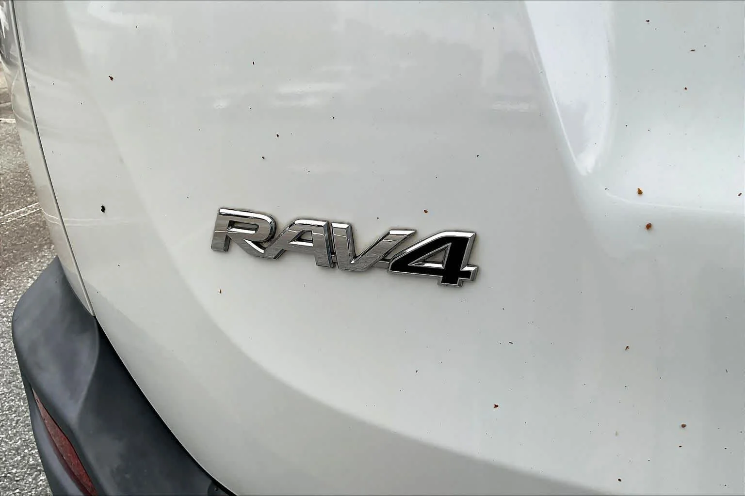 Used 2014 Blizzard Pearl Toyota Limited image 30