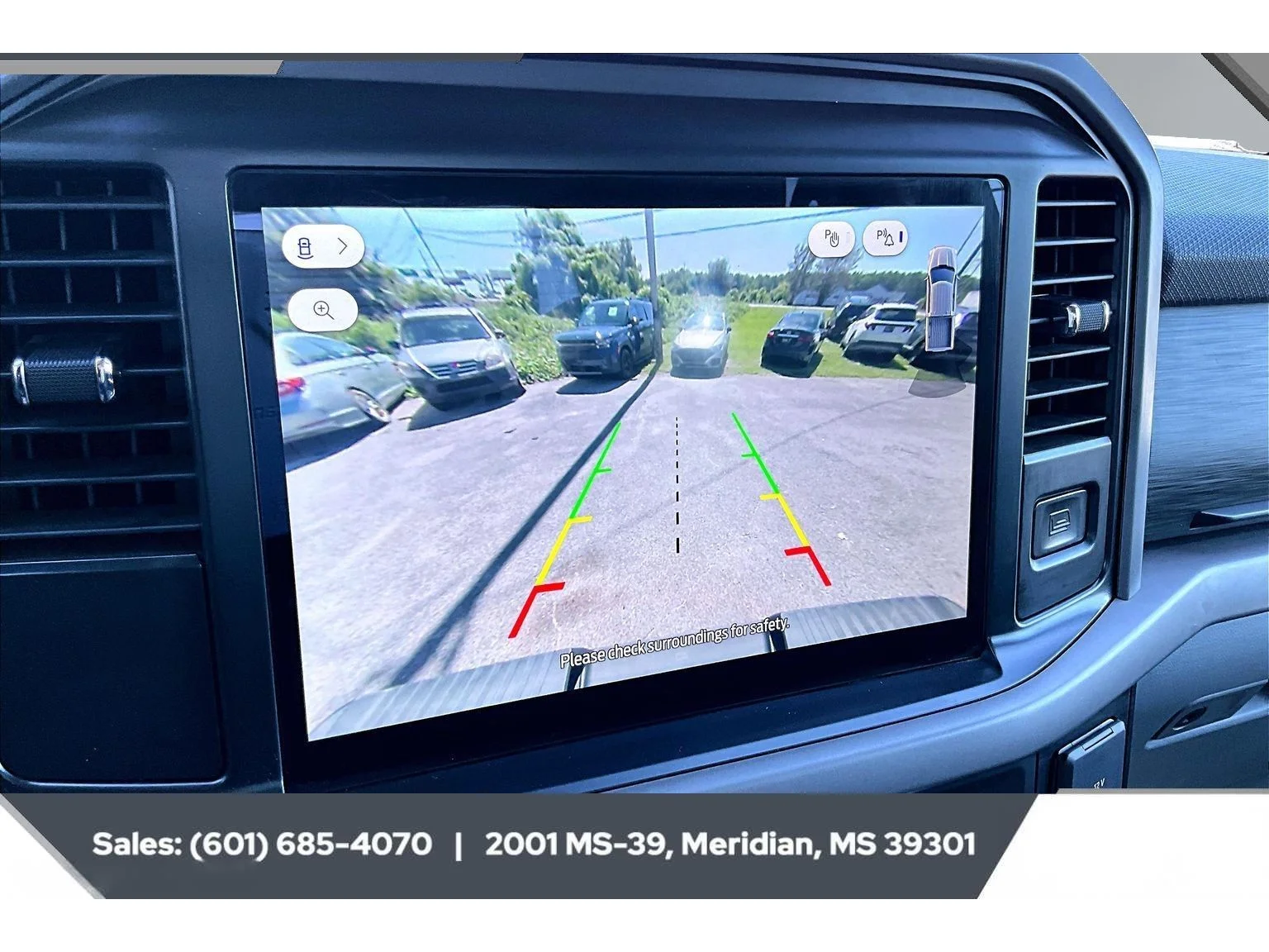 Used 2025 AGATE BLACK METALLIC Ford XLT image 15