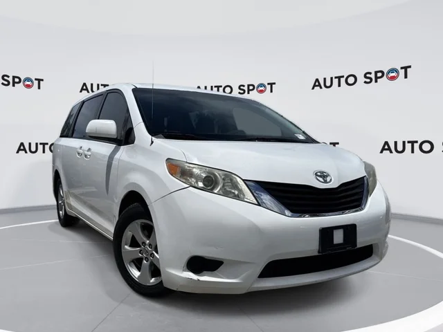 2014 Toyota Sienna LE