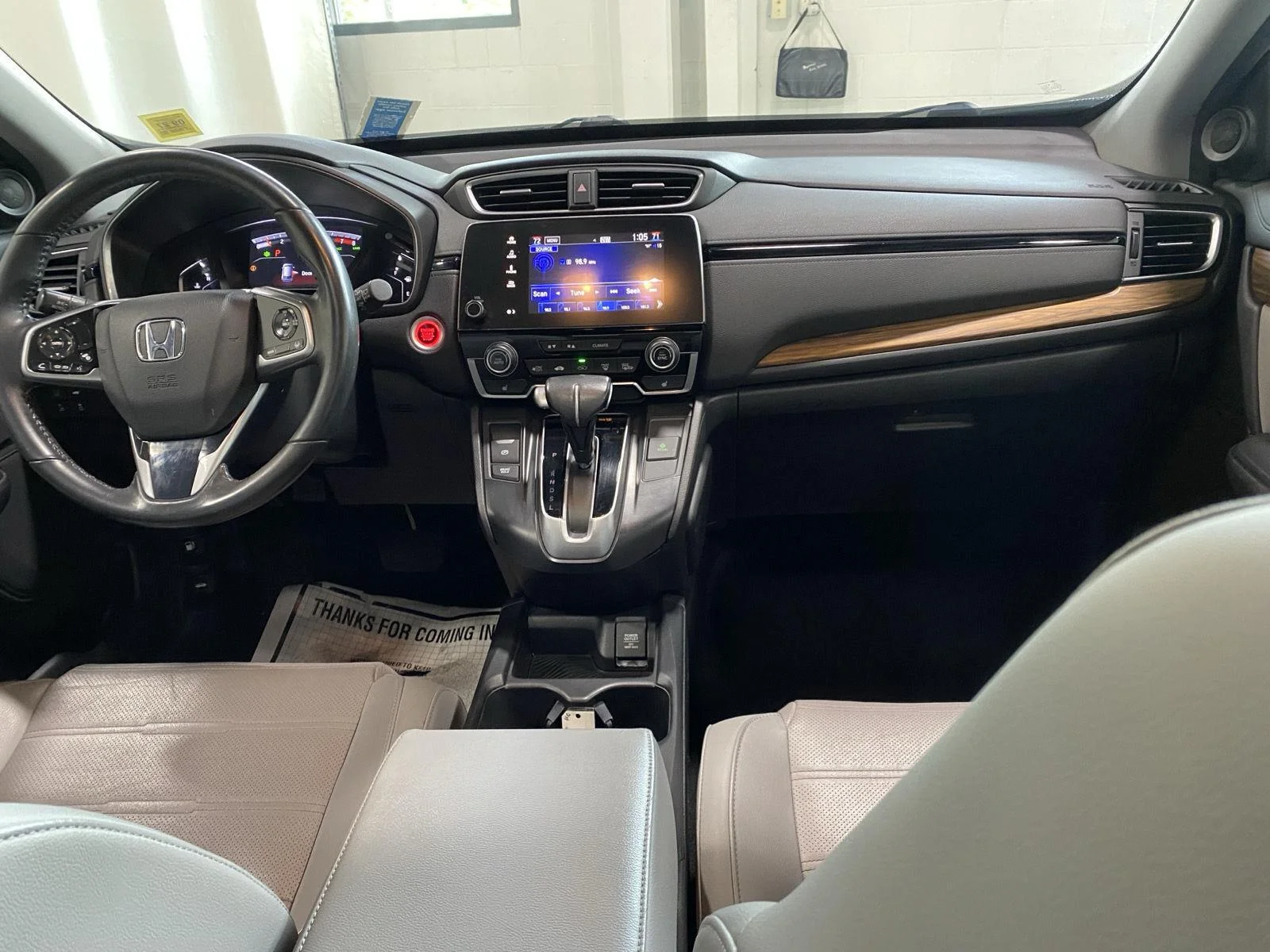 Used 2019 Lunar Silver Metallic Honda EX-L image 13