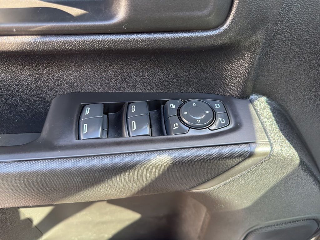 2021 Chevrolet Silverado 2500HD Custom - Photo 23